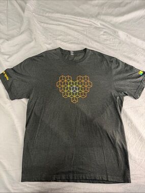Microsoft Ignite Conference Charcoal Short-Sleeve Tee Yellow Geometric Heart